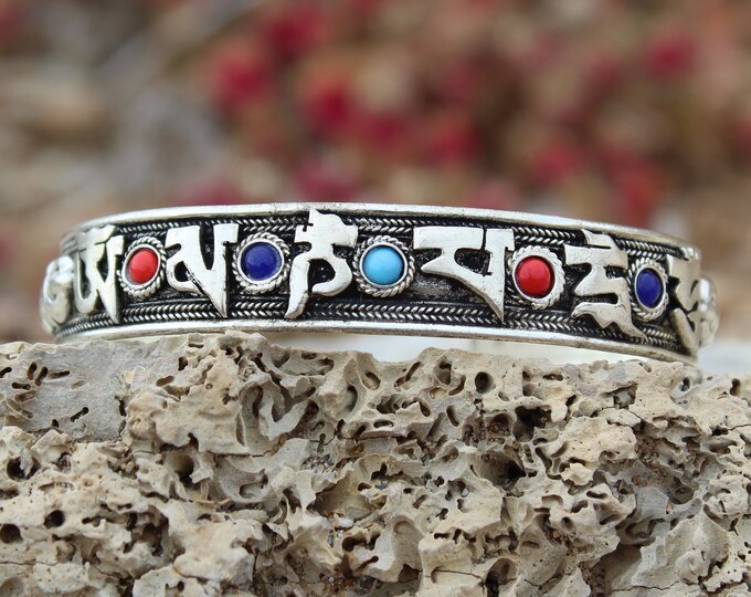 Mantra OM bracelet