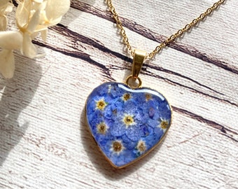 Pressed Flower Heart Necklace, Turquoise Heart Pendant, Gold Heart Necklace, Pastel Heart Pendant, Pastel Floral Necklace, Turquoise Flower