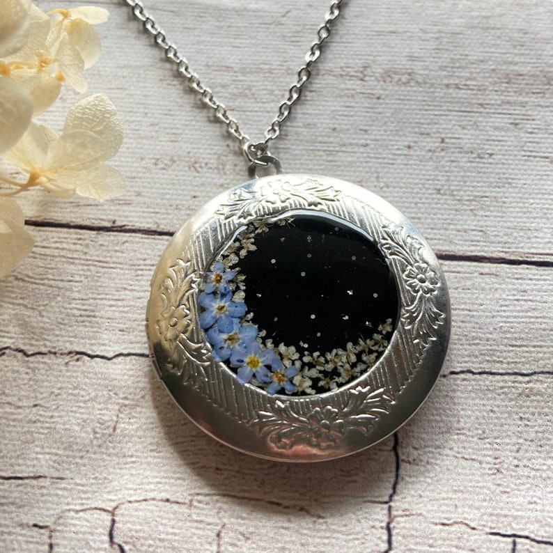 Night Sky Forget Me Not Locket Necklace No galaxy glitter