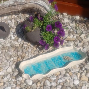 Vogeltränke lang ca. 38 x 14 x 4,5 cm mit Keramik Muschel