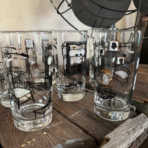 Vintage Americana Glassware. Set of 8. Made in USA. Vintage Libby 22k gold, black and white glassware, Midcentry Barware, Vintage 1960’s