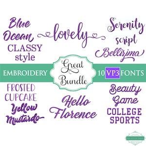 Può includere: Un download digitale di 10 font da ricamo in colore viola. I font sono visualizzati in una varietà di stili, tra cui script, blocco e corsivo. Il testo "Great Bundle" è visualizzato in un cerchio nero.