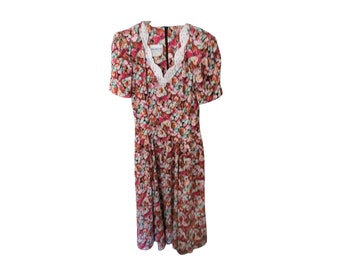 Vintage 80s floral dress puff short sleeve tea dress lace collar Cottagecore M/L