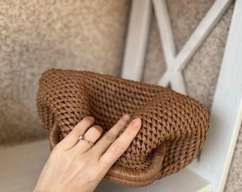 Crochet pattern Cloud bag Mini. Easy crochet clutch bag pattern. Video Tutorial PDF pattern. Wristlet Clutch. Crochet clutch pattern