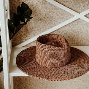 Fedora Ladies Straw Hat. Women fedora hat. Kraft Straw Panama Hat