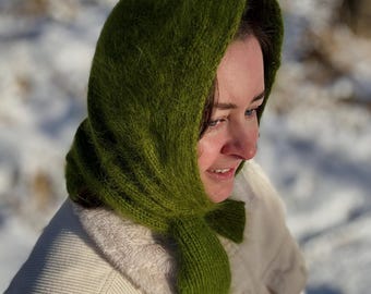 Bufanda con capucha de mohair y hierba. Pasamontañas tejido a mano. Pañuelo de invierno acogedor. Capucha de punto cálida para mujer.