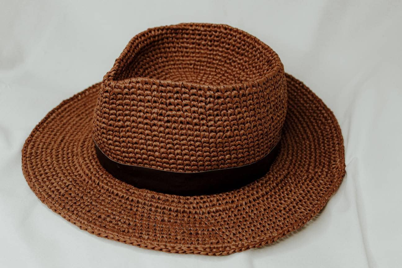 Handmade raffia Fedora hat with wide hard brim. Mens wide | Etsy