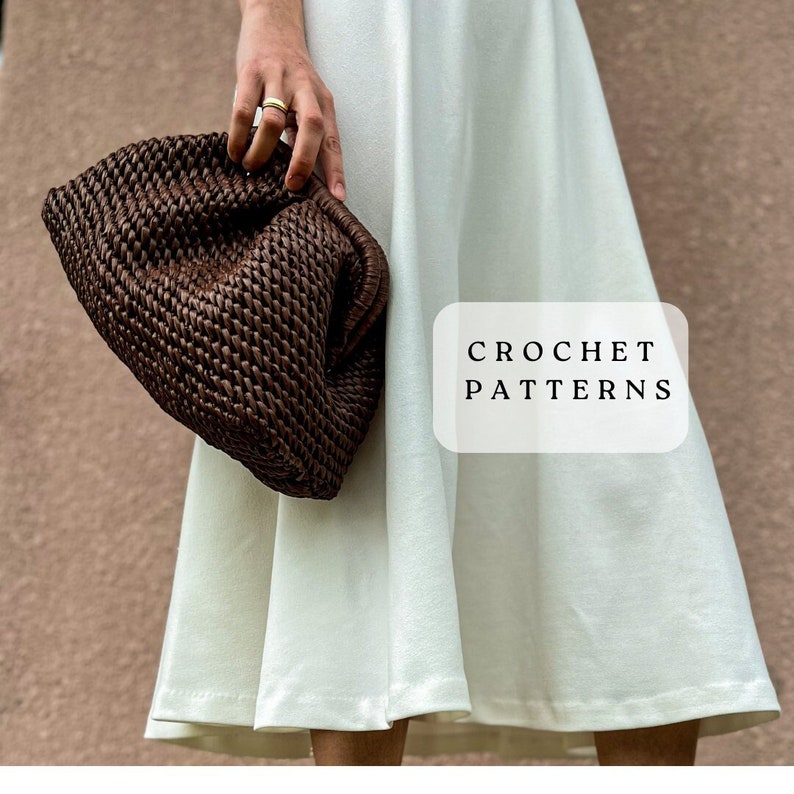 Crochet pattern dumpling bag Size L and M . English Video Tutorial PDF pattern. Cloud Bag for 8 & 10 Clasp image 1