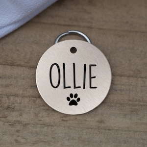 Dog Tag, Cat Tag, Engraved Pet ID Tag, Personalized Pet Tag, Engraved Dog Tag for Dog, New Puppy Gift, Cat Charm, Custom Dog Tag, Round Tag