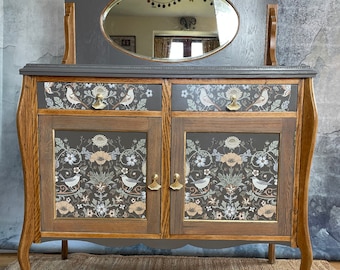 Aparador/buffet estilo vintage con respaldo de espejo ovalado