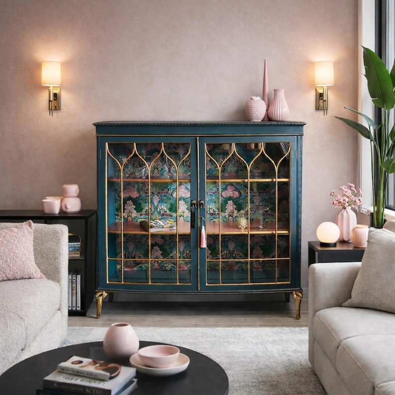 Gabinete de ginebra y bebidas Suburban Jungle Leopard en azul y rubor - Diseño de Laurence Llewellyn-Bowen imagen 2