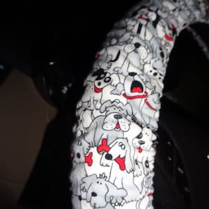 Black and White Dogs Doggies Steering Wheel Cover