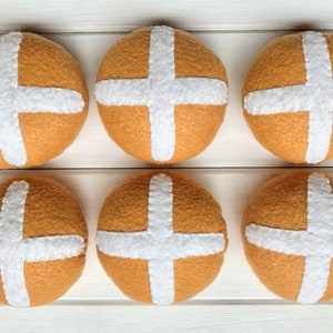 Hot Cross Buns / Handmade Felt Play Food / Pretend Play / Montessori Educational Kitchen Toys / Felt Toy Food for Toddlers and Kids