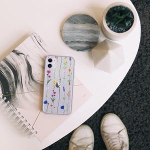Personalized Floral Phone Case: Initial Hard Plastic Cover