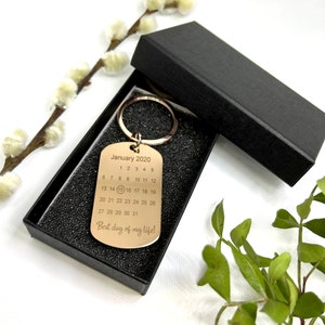 Porte-clés personnalisé en métal gravé au laser : cadeau pour petit ami, cadeau pour fils, cadeau d'anniversaire, cadeau d'anniversaire pour lui, fête des pères