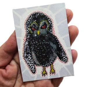 Oeuvre d'art de la faune des bois, hibou ACEO décorée à la main, bébé lunatique, oiseau de chouette