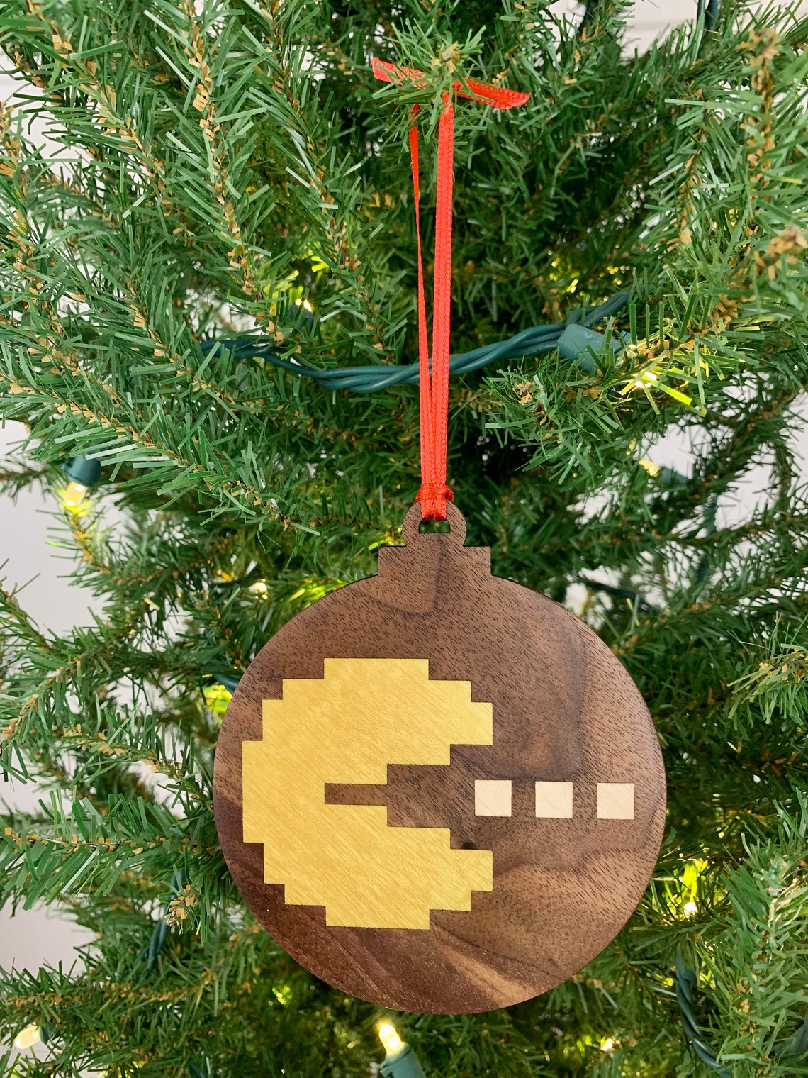 8-bit Pac-man Christmas Tree Ornament Beautiful Wood Inlay - Etsy