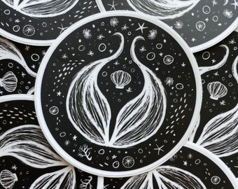 Lindo medallón de sirena en blanco y negro, adhesivo resistente e impermeable.