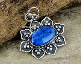 Blauwe kyaniet verzilverde hanger: chakra genezende kristalketting