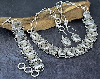 Conjunto de collar, pulsera y pendientes de cuarzo cristalino: joyería vintage bañada en plata, piedra baguette de cuarzo transparente.
