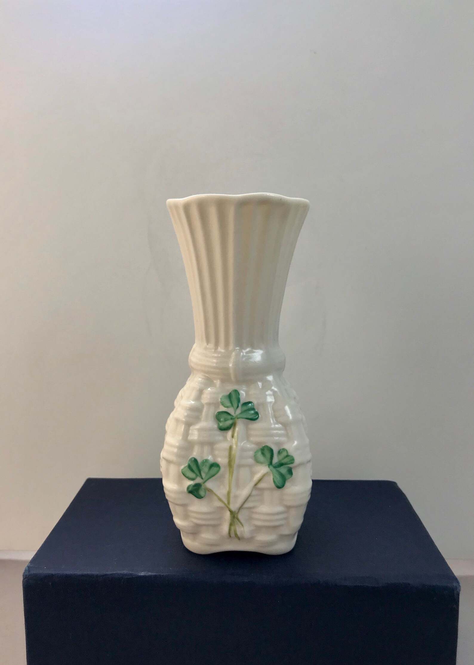 Belleek Shamrock Bud Vase Fermanagh Ireland Art Glass Etsy
