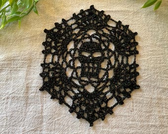 New Handmade Crochet Small Skull Doily in Black Metallic Sparkle Halloween Spooky 6”x5”