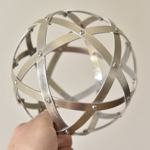 PentaGenesa [Natural Energy Purifier Device] in Natural Aluminum WEAVING SYMMETRICAL BANDS
