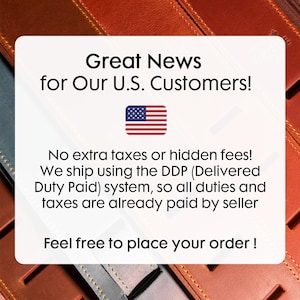 Puede incluir: Cartel rectangular blanco con el texto "Great News for Our U.S. Customers!" y una bandera estadounidense. El cartel tambi&eacute;n indica "&iexcl;Sin impuestos ni tarifas ocultas!" y "&iexcl;No dude en realizar su pedido!"