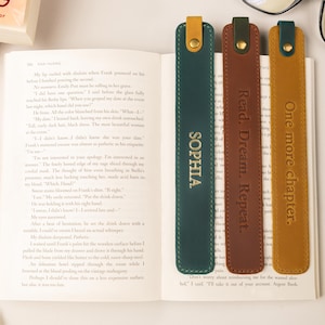 Leather Bookmark, Personalized Leather Bookmark, Gifts for readers, Gift for Book Lover, Custom Leather Bookmark, Wedding Gifts