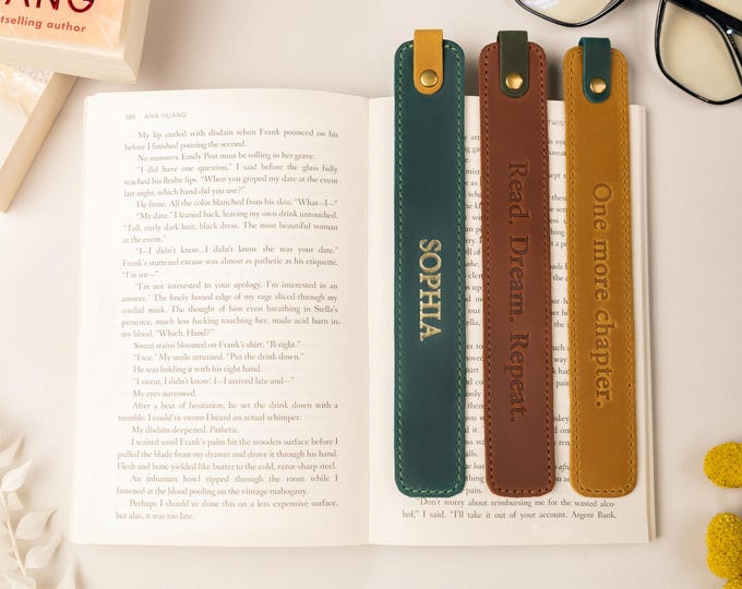 Leather Bookmark, Personalized Leather Bookmark, Gifts for readers, Gift for Book Lover, Custom Leather Bookmark, Wedding Gifts