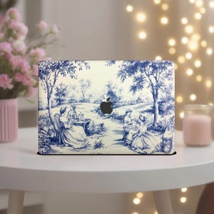 Toile de Jouy MacBook Air 15 Zoll Hülle M4 M3 M2 M1 Mac Book Pro 16 14 13 Zoll Niedliches dünnes Hardcover 2025 2020 A3241 A2141 Französisches Romantisches Design