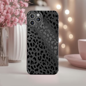 Leopard Spots Black Matte Case voor Google Pixel 9 8 7 6 Pro 7a 6a 5a 5 4 XL 4a 5G Rubberen hoes Abstracte dierenhuidafdruk Modieus Jungle
