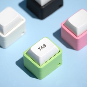 Tab/Ctrl Key Mechanical Fidget for Keychain (1.25u TH)