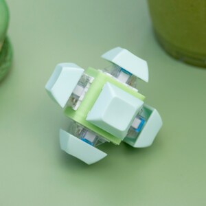 Matcha 6 Key Mechanical Fidget