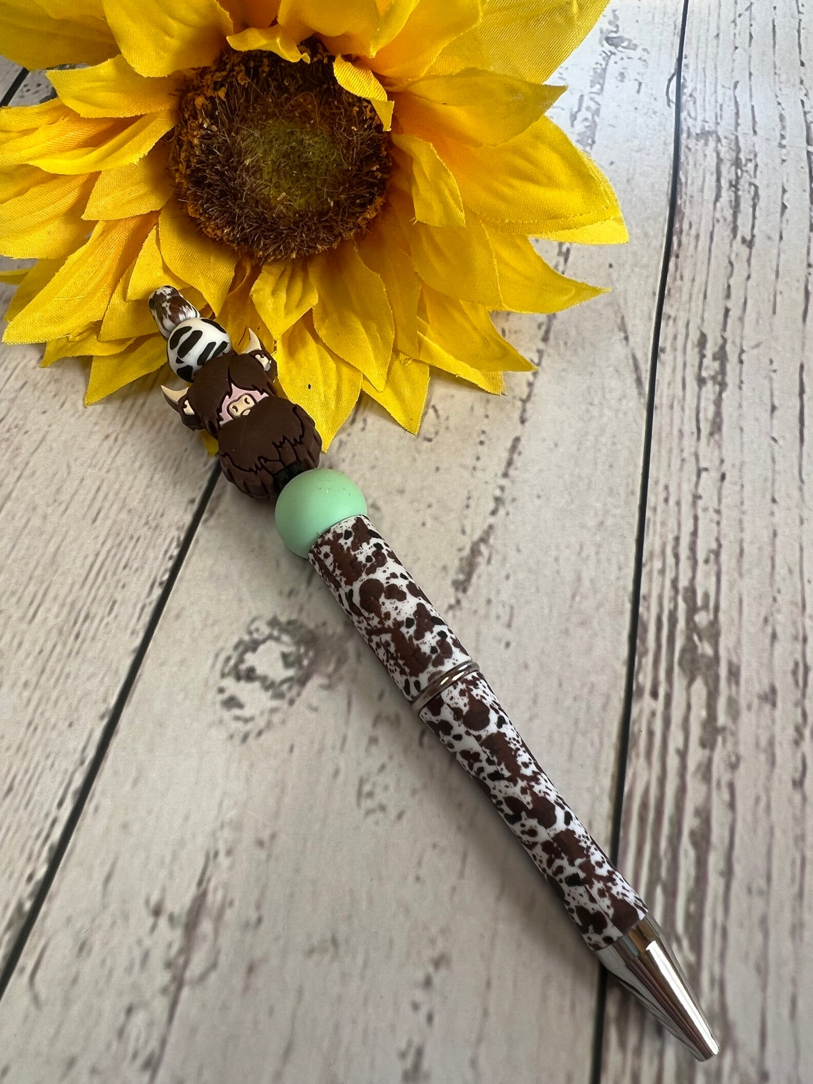 Highland Cow Beaded Pen Cow Lover Ink Pen Cow Lover Gift Etsy highland-cow-beaded-pen-cow-lover-ink-pen-cow-lover-gift-etsy