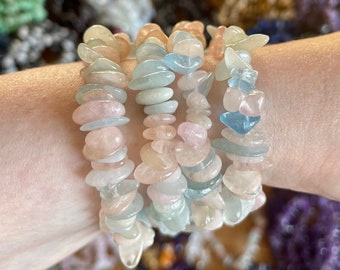 Morganite crystal chip bracelet, jewellery for love, healing gemstones, pink blue crystal bracelet, hippie jewellery, crystal lover gift,