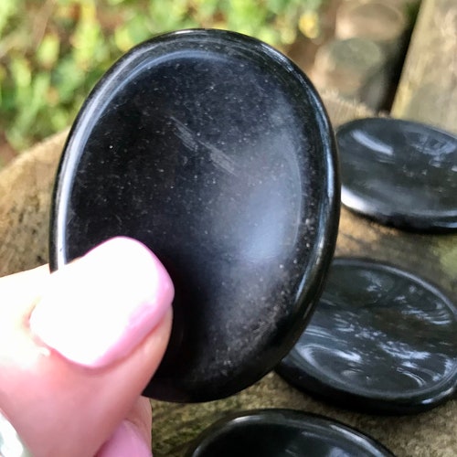 Black Obsidian Worry Thumb Stone healing stone polished gem mineral EA725M 