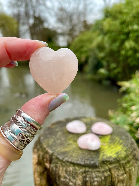 Mini coeur en cristal quartz rose pierre précieuse d'amour en forme de coeur  rose gonflé, cristaux pour l'amour, cadeau en cristal -  France