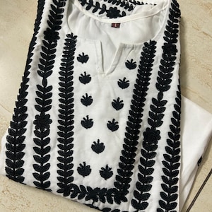 Kurta/Kurti in misto cotone con fantasia a forma di pollo, stile dritto, per donna, Chikankari Kurta, set da 1 pezzo.