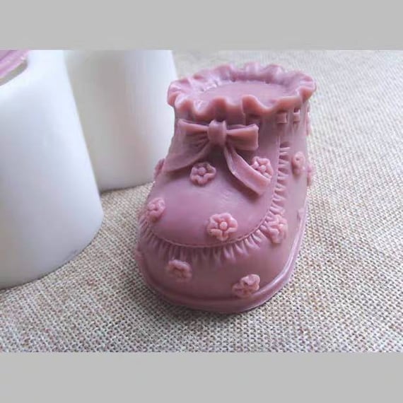 Baby shoe mould discount