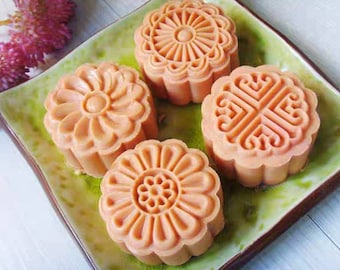 Floral moon cake royal round shape soap mold candle mould silicone melt and pour  christmas designer molds for handmade soaps