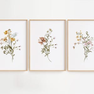 Botanical Wall Art, Flower Prints Set of 3, Wildflower Nursery Wall Decor, Floral Prints Bedroom Above the Bed, Boho Bouquet, Cottagecore