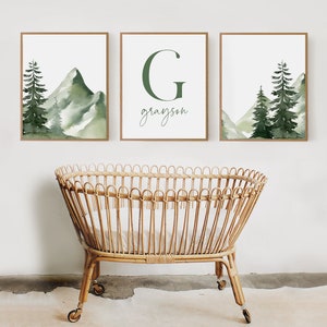 Arte de pared para guardería con diseño de bosque, decoración de guardería con diseño de árboles, arte de pared de montaña, guardería de niño, letrero con nombre para guardería, impresión inicial para guardería