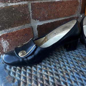 Vintage Navy Blue & Gold 60's Mod Square Toe Chunky Low Heel Shoes Size 4 -  Etsy
