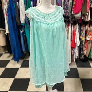 Glam 50’s/60&#39;s Sexy Feminine Ruffled Teal Nightgown Nightie