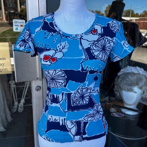Blaues Vintage 60er/70er psychedelisches Flower Power Print Rüschenärmel T-Shirt