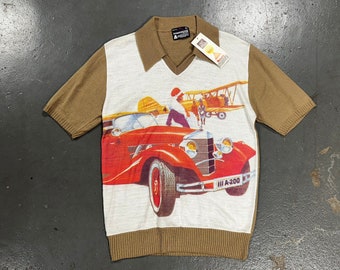 Neuf avec étiquette Polo vintage années 70 fantaisie Art déco années 20 à imprimé voitures