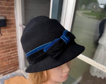 Lot of 3 Vintage Jennifer Moore Wool Cloche Hats | Navy Charcoal Black | Italy Cloche 100% Wool Vintage Hats for Women for sale | eBay main image 4