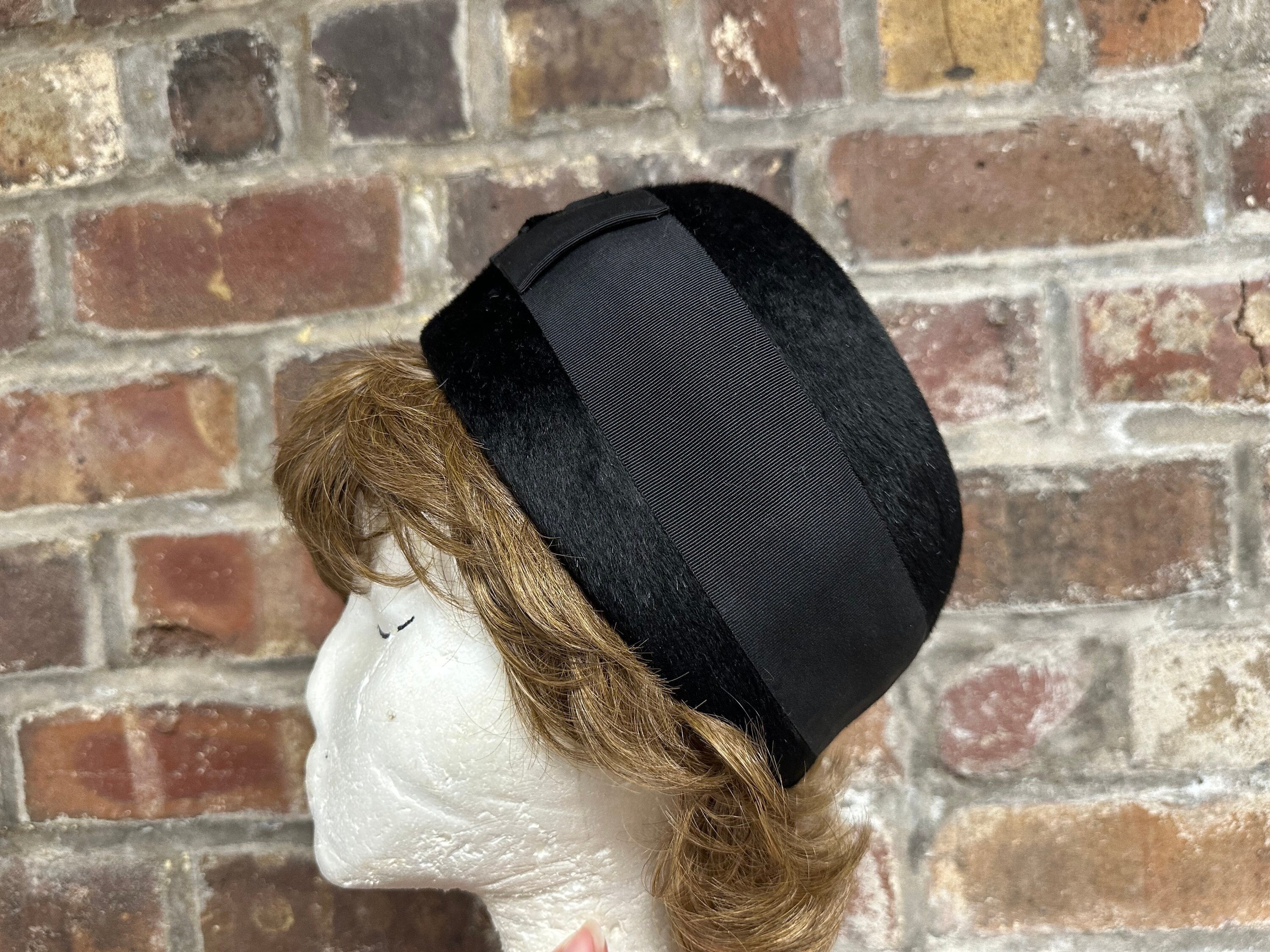 Vintage Da-Me Made in Italy Women\'s Purple Black Wool Pillbox Hat Black Velour Wool Felt Pillbox Hat-Vintage Style and  main image 2