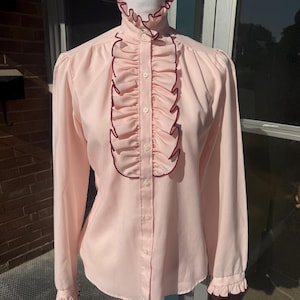 Vintage 70&#39;s Pink Ruffle Collar Blouse